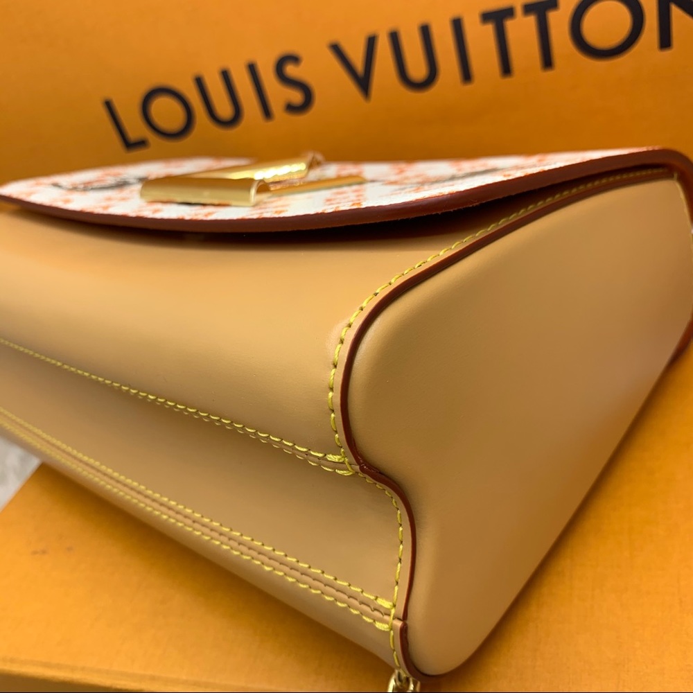 ❌NFS❌Louis Vuitton Catogram Ivory Twist MM bag - Picture 10 of 16